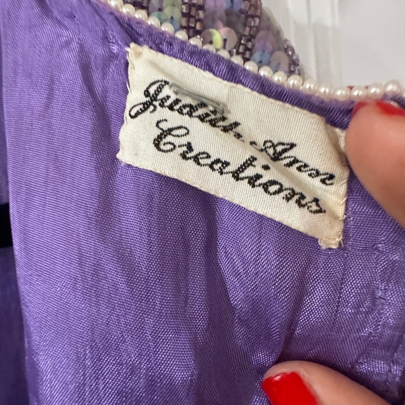 Vintage Judith Ann Creations 💯 Silk Blouse Embellished with Sequins and Beads - Picture 13 of 13